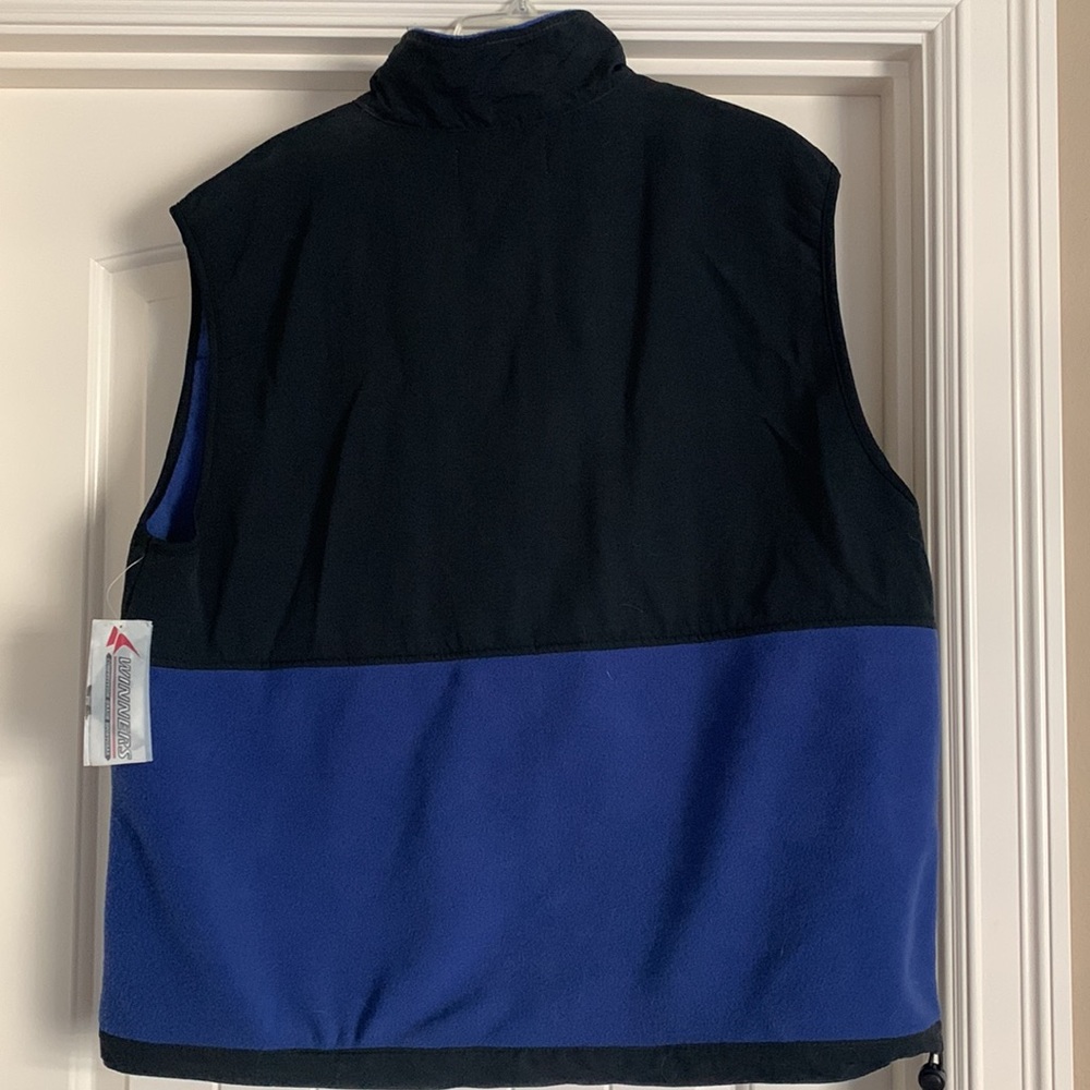 Two Tone Vest - Picture 2 of 5
